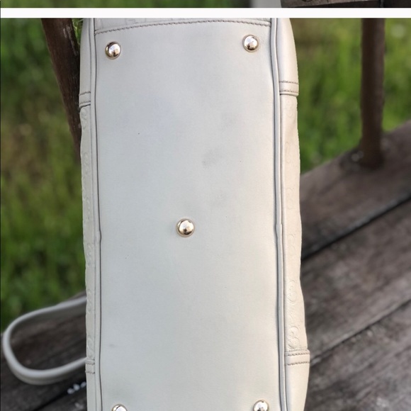 Authentic Gucci Satchel - Picture 2 of 9
